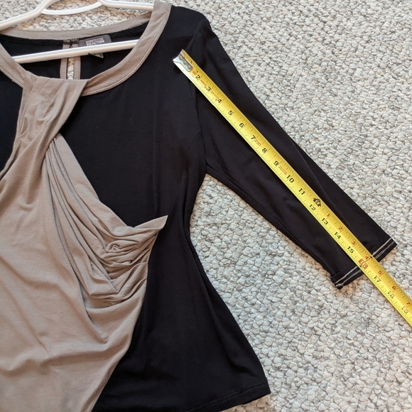 Kenneth Cole Reaction Women's (Size Medium) Black Top With Front Tan Draping - Picture 2 of 12